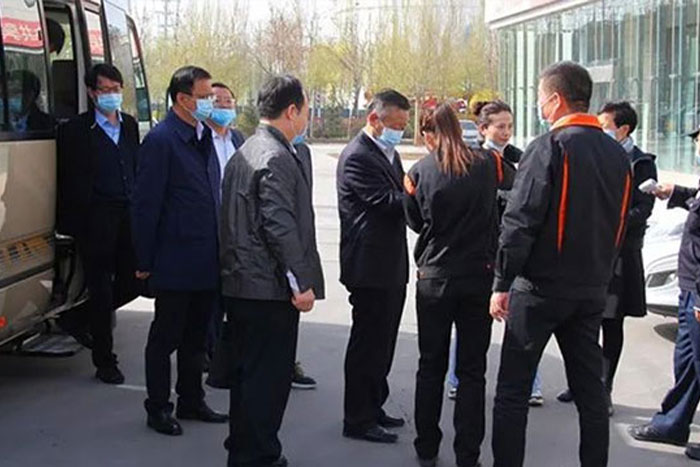 自治区政协副主席王紫云一行考察调研PA集团中国机器人